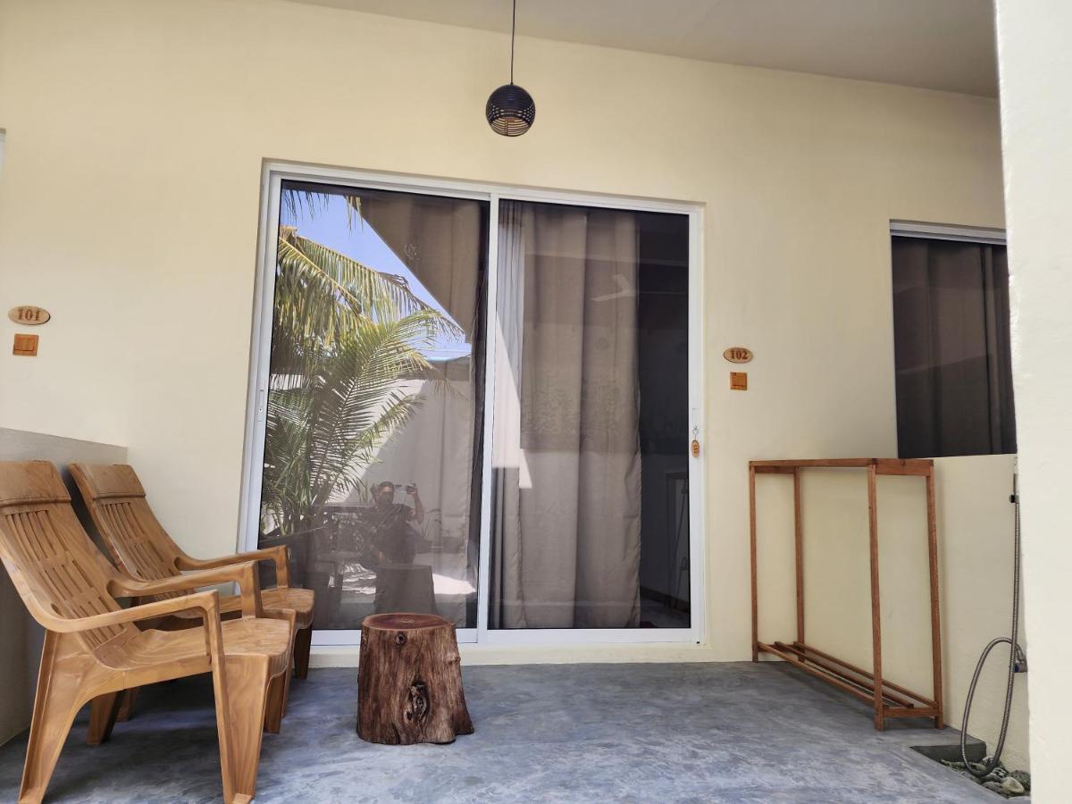 Готель Dhigurah Dhonveli Boutique Екстер'єр фото